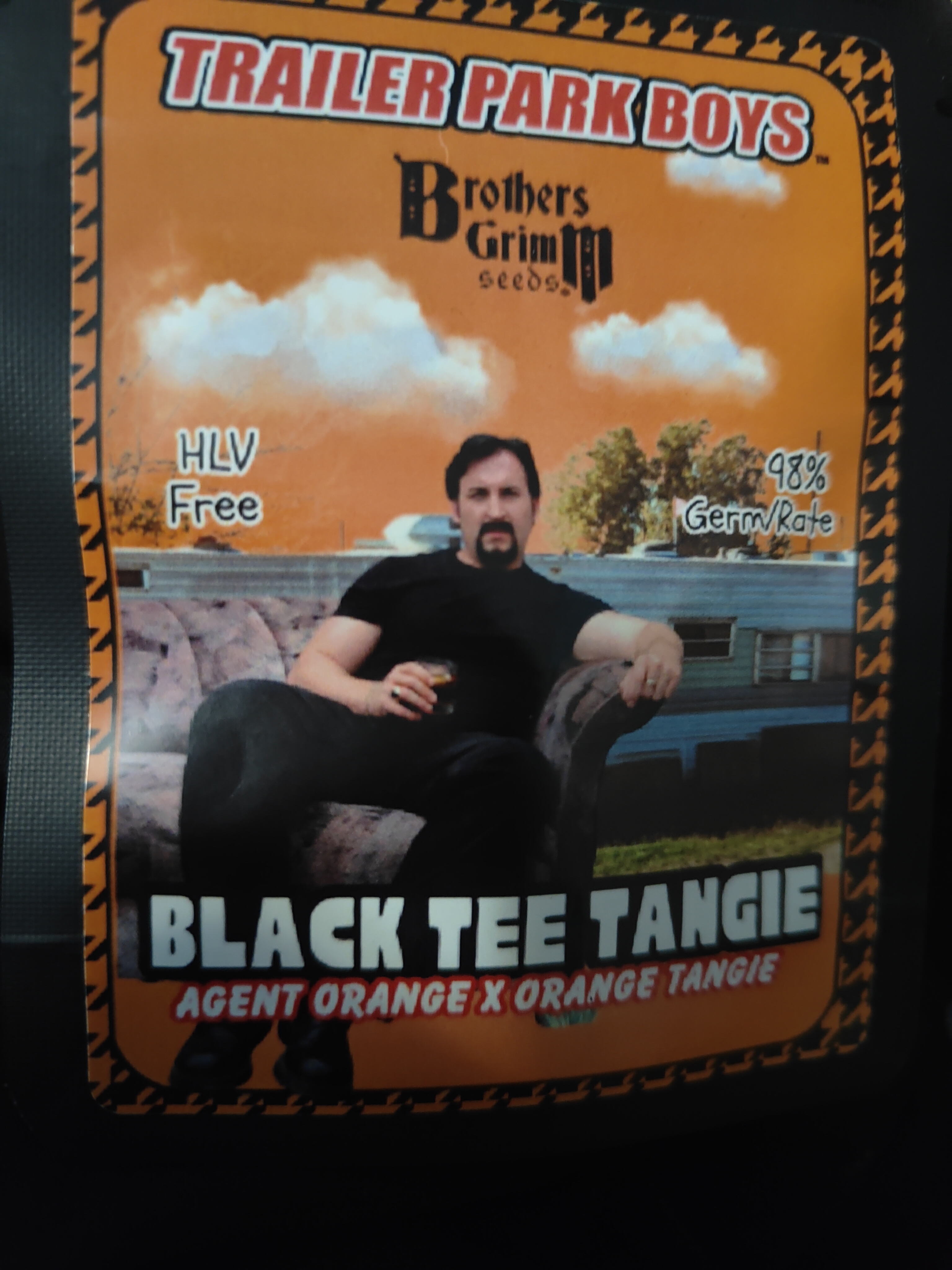 Black Tee Tangie — image 1